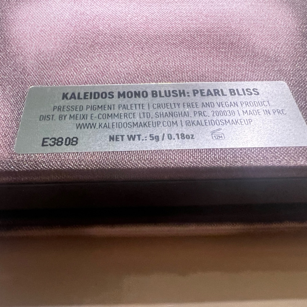 NIB KALEIDOS MONO BLUSH ..pearl bliss - Picture 5 of 5